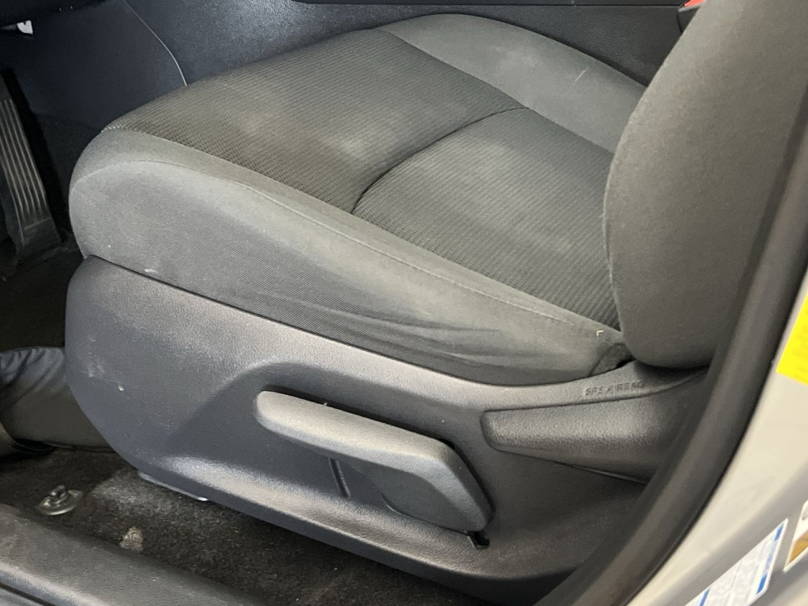 Used 2019 Toyota RAV4 LE w/ All Weather Liner Package AWD/4WD image 13