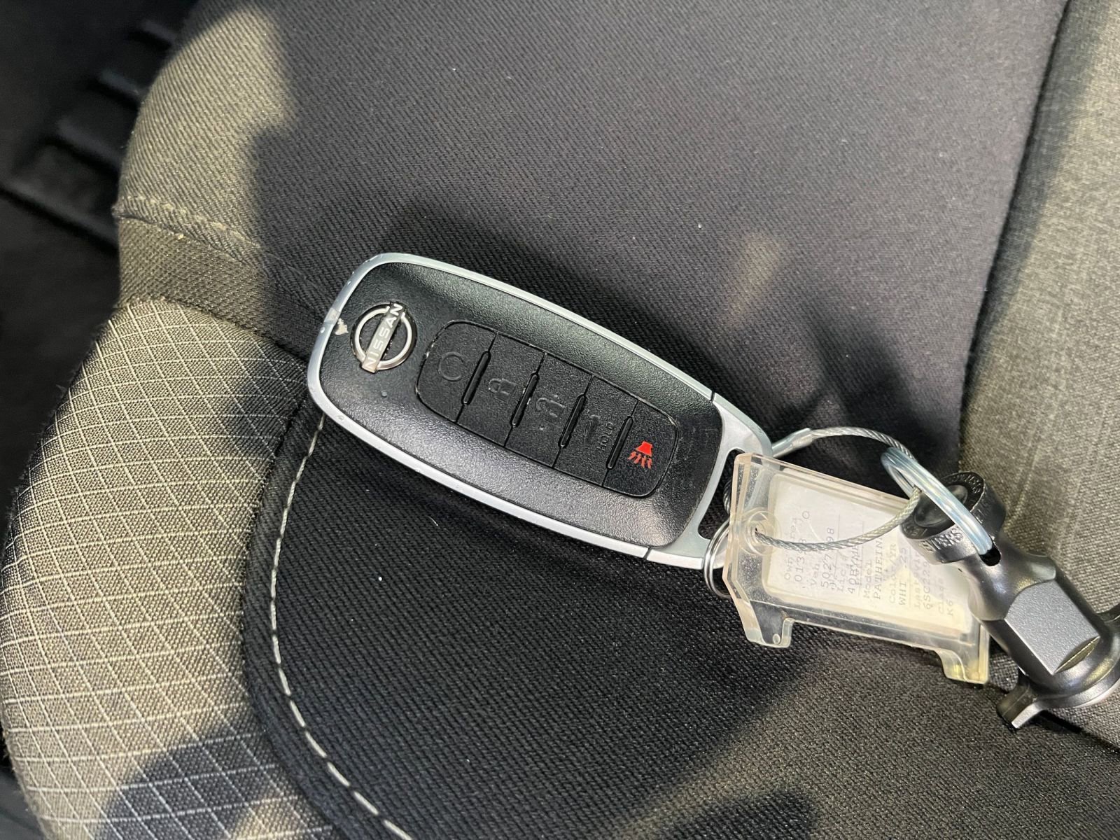 Used 2025 Nissan Pathfinder SV image 22