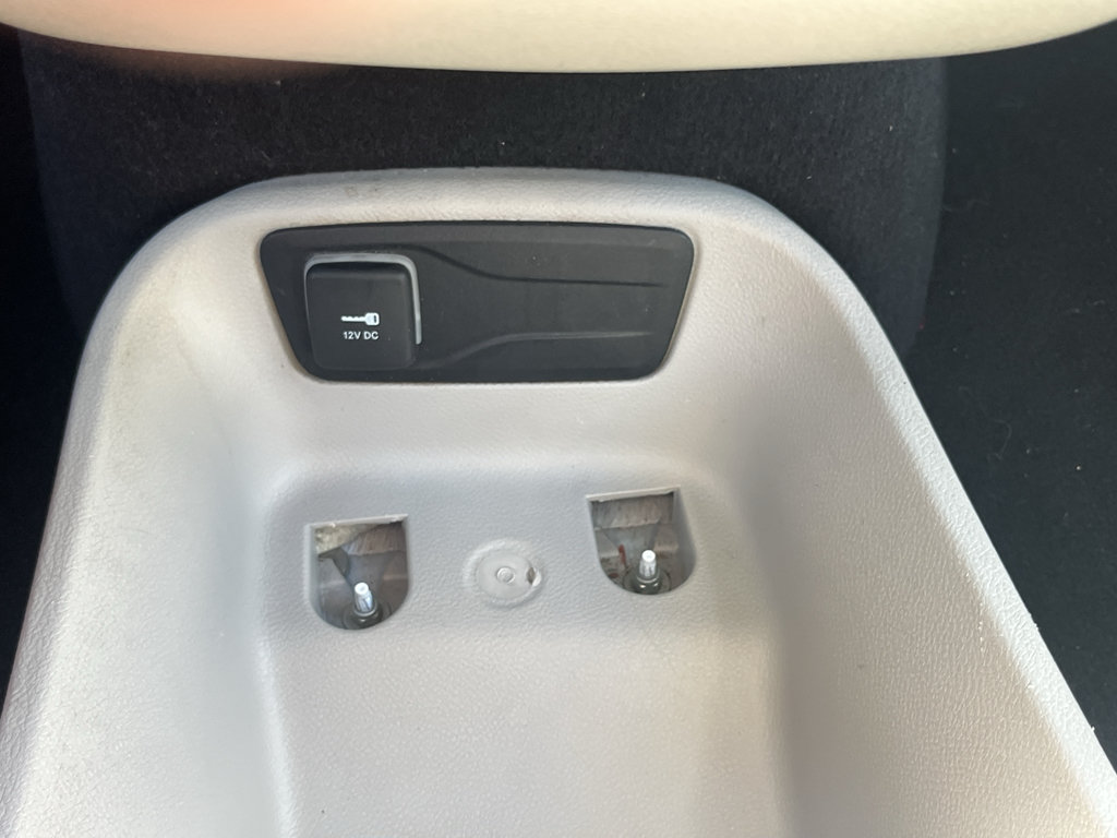 Used 2023 Chrysler Pacifica Touring-L FWD image 31