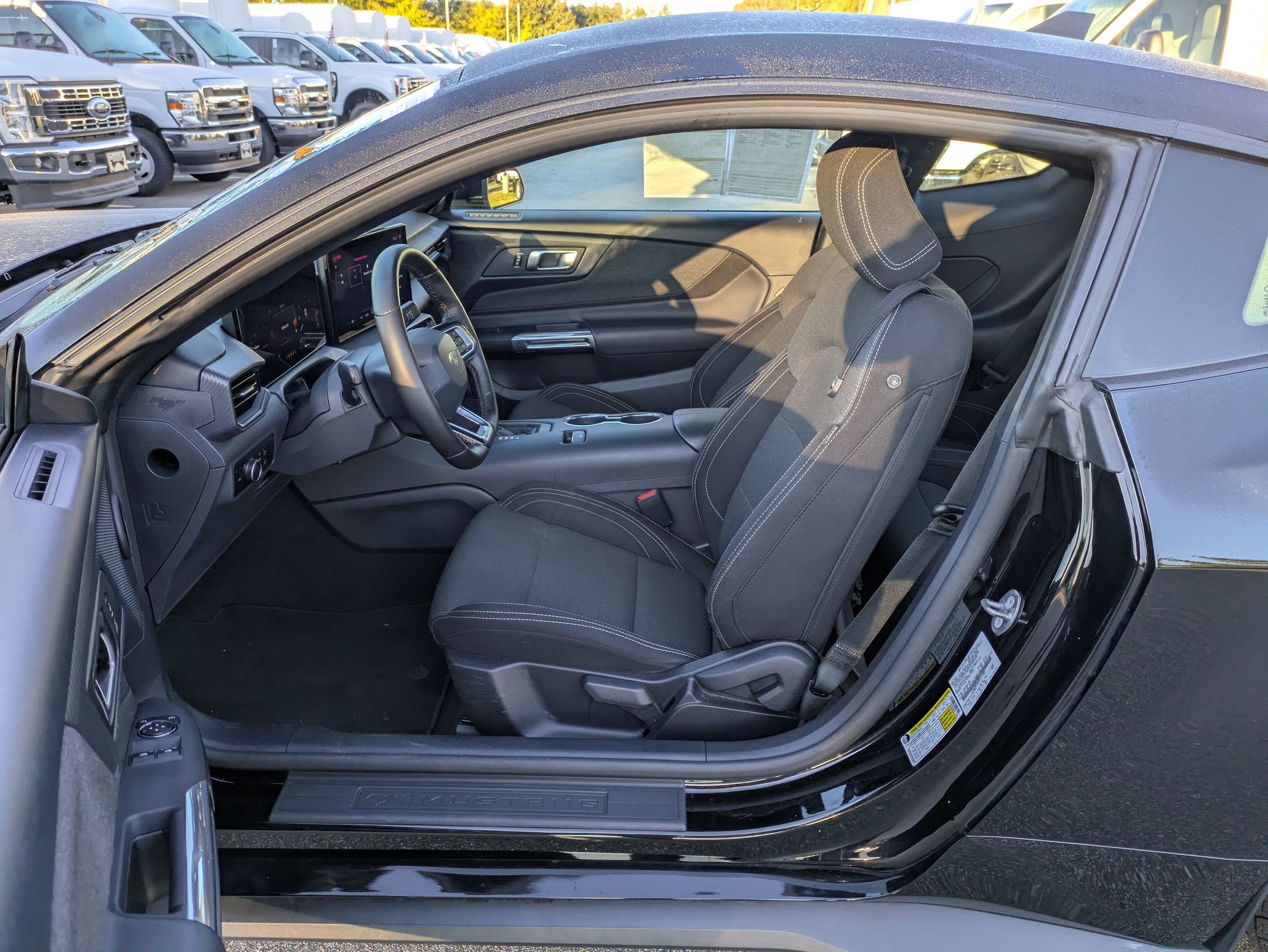 Certified 2024 Ford Mustang Coupe image 12