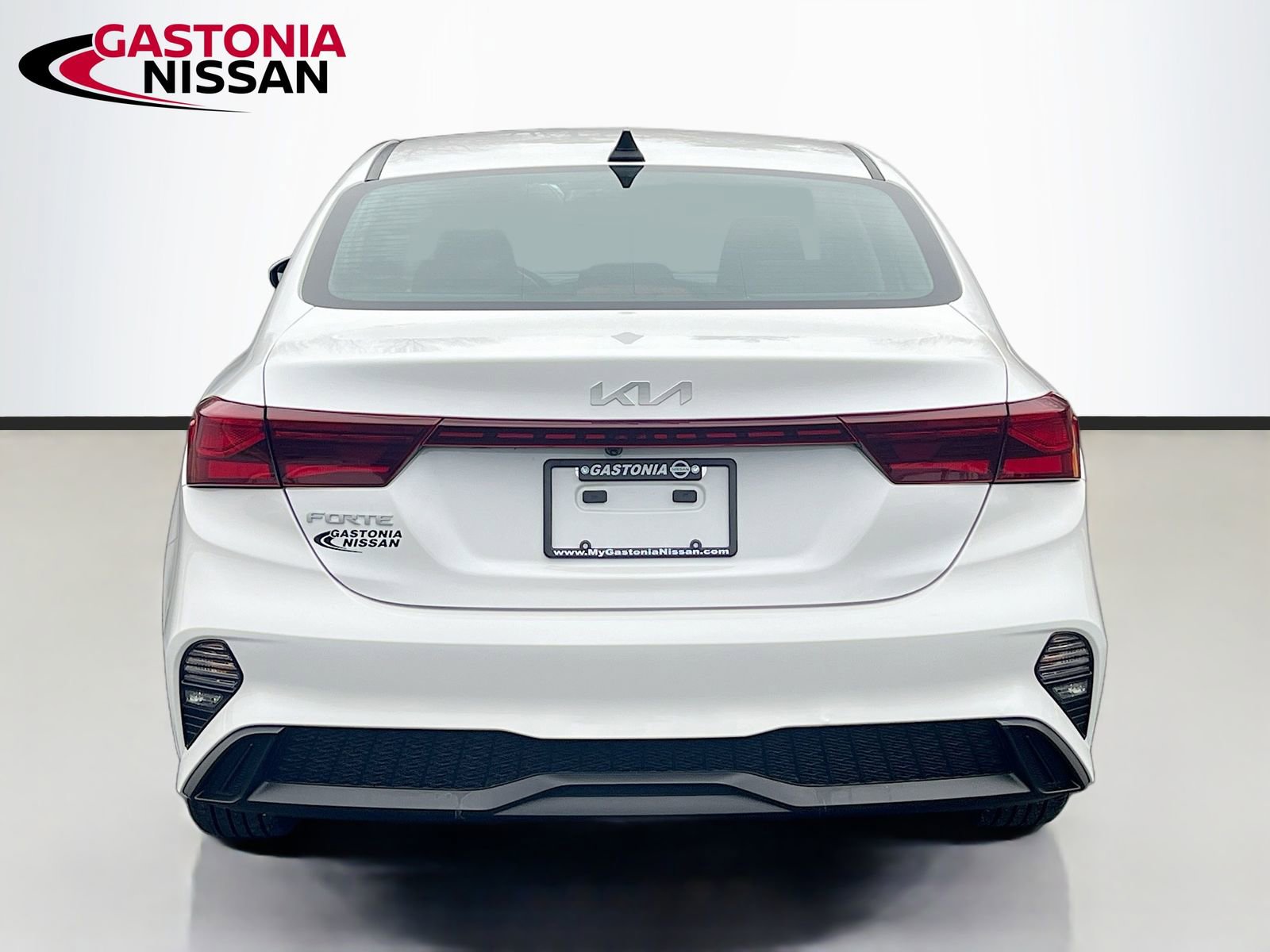 Used 2023 Kia Forte LXS image 7