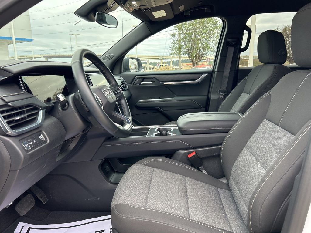 Used 2025 GMC Acadia Elevation image 15