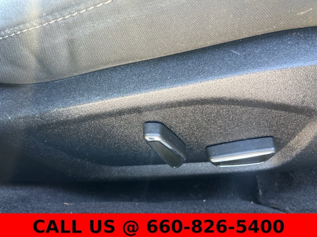 Used 2017 Ford Fusion SE image 15