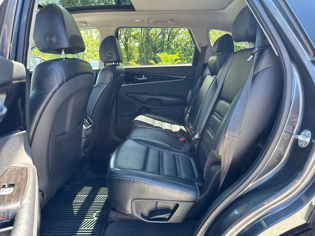 Used 2020 Kia Sorento EX AWD/4WD image 25