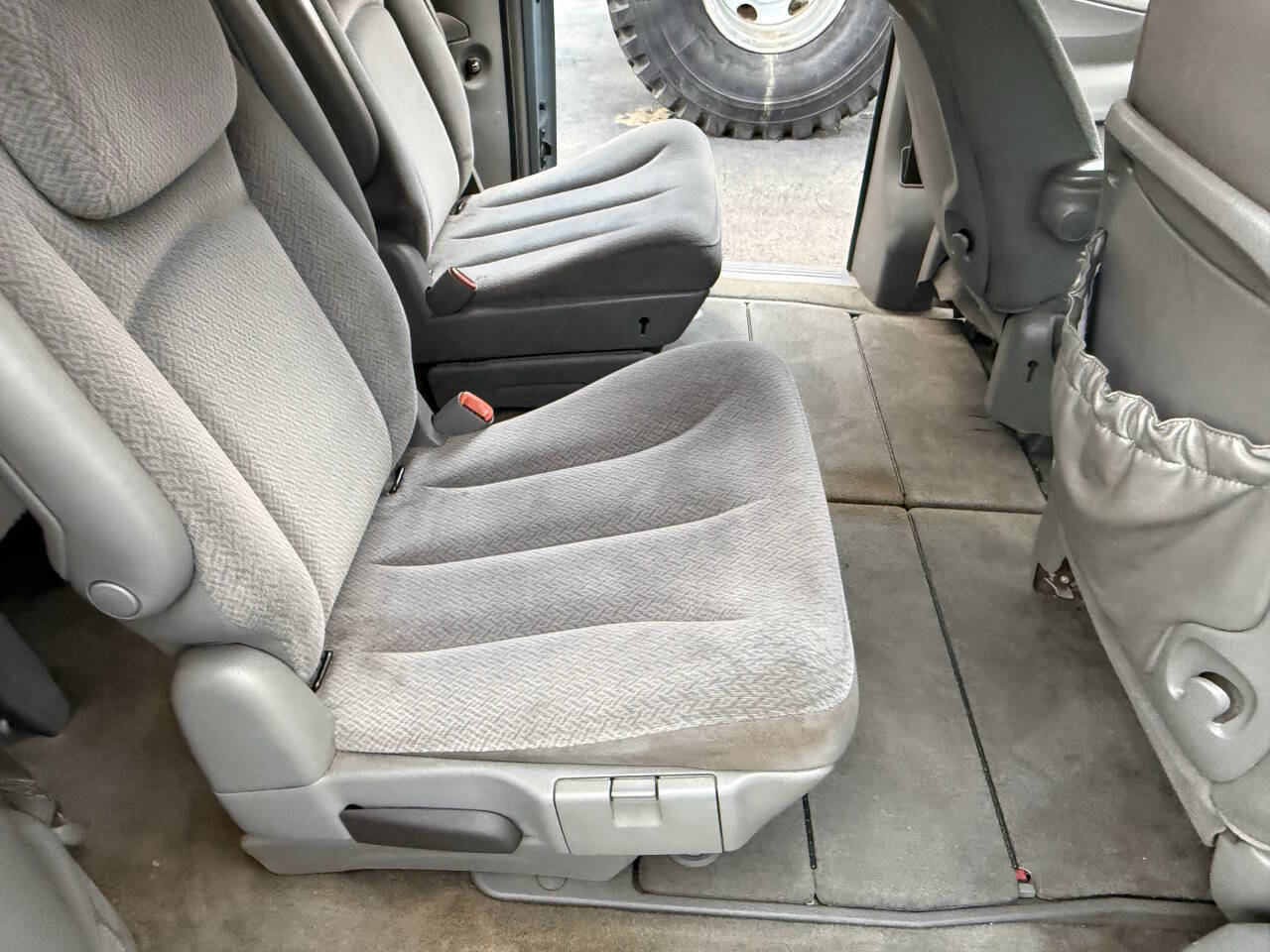 Used 2006 Dodge Grand Caravan SXT image 20