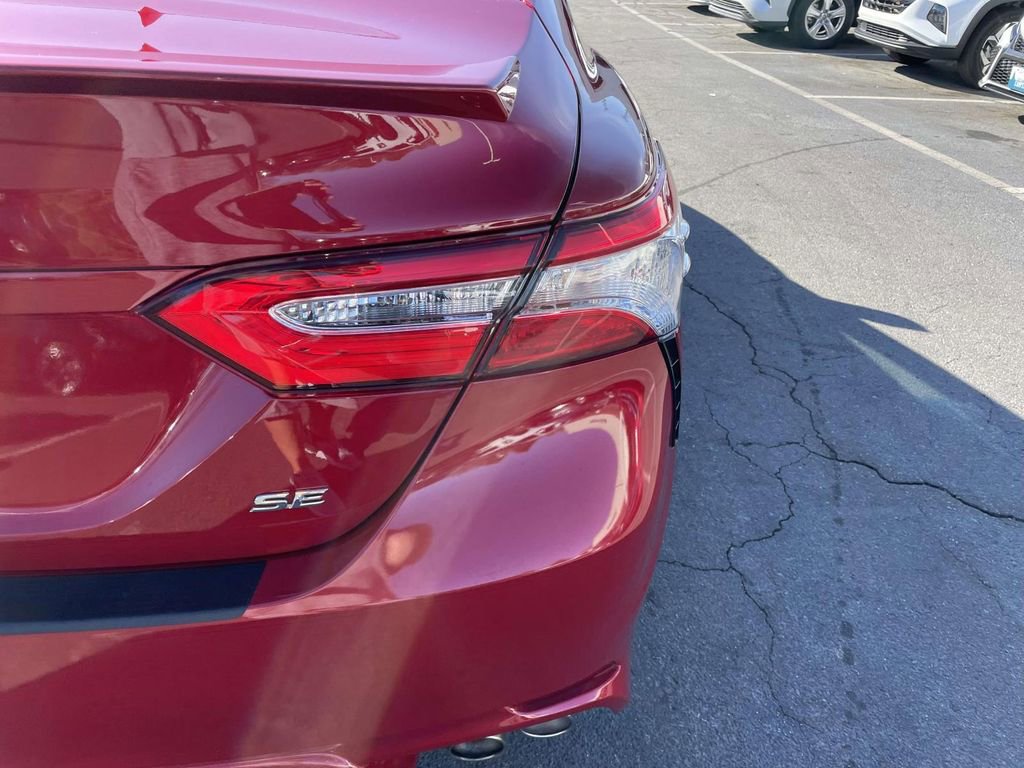Used 2020 Toyota Camry SE image 17
