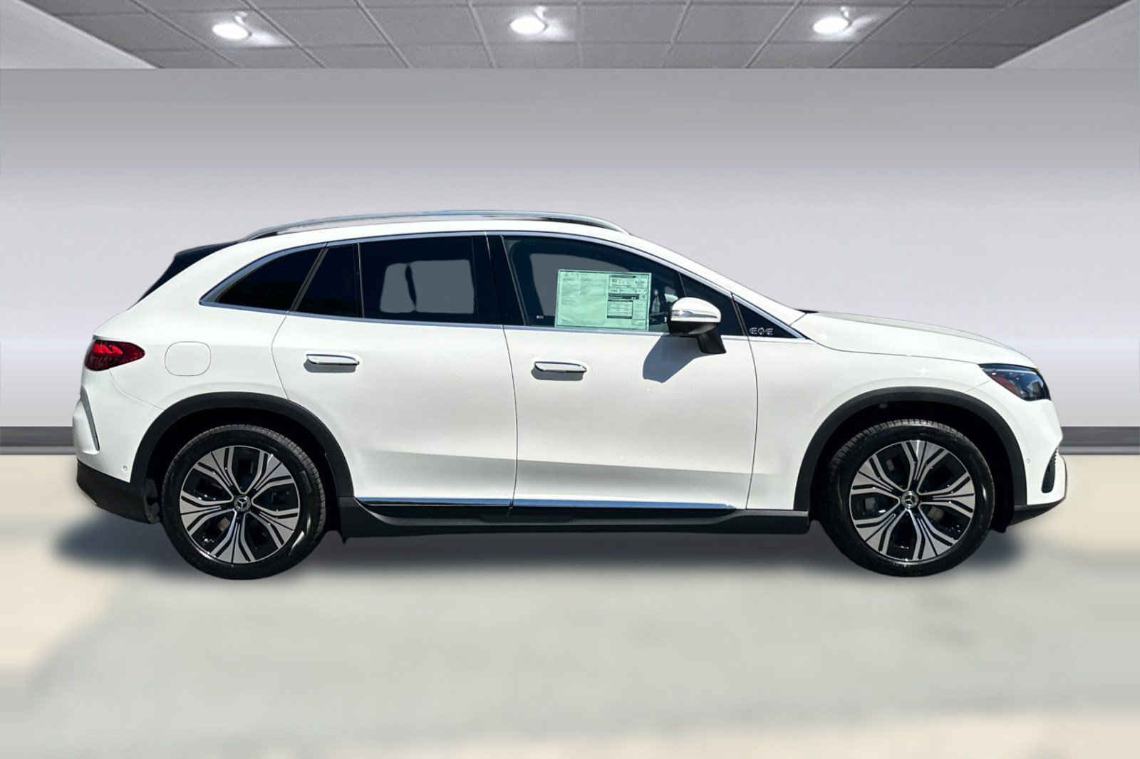 New 2027 Mercedes-Benz EQE 320+ SUV image 8