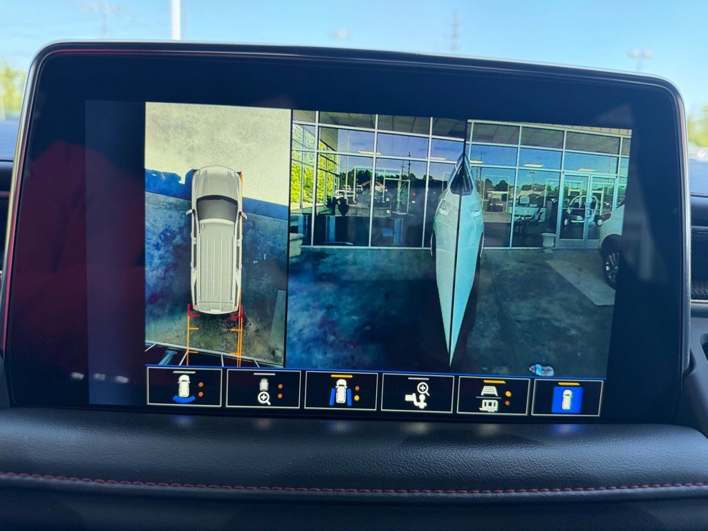 Used 2022 Chevrolet Tahoe RST w/ Luxury Package AWD/4WD image 36
