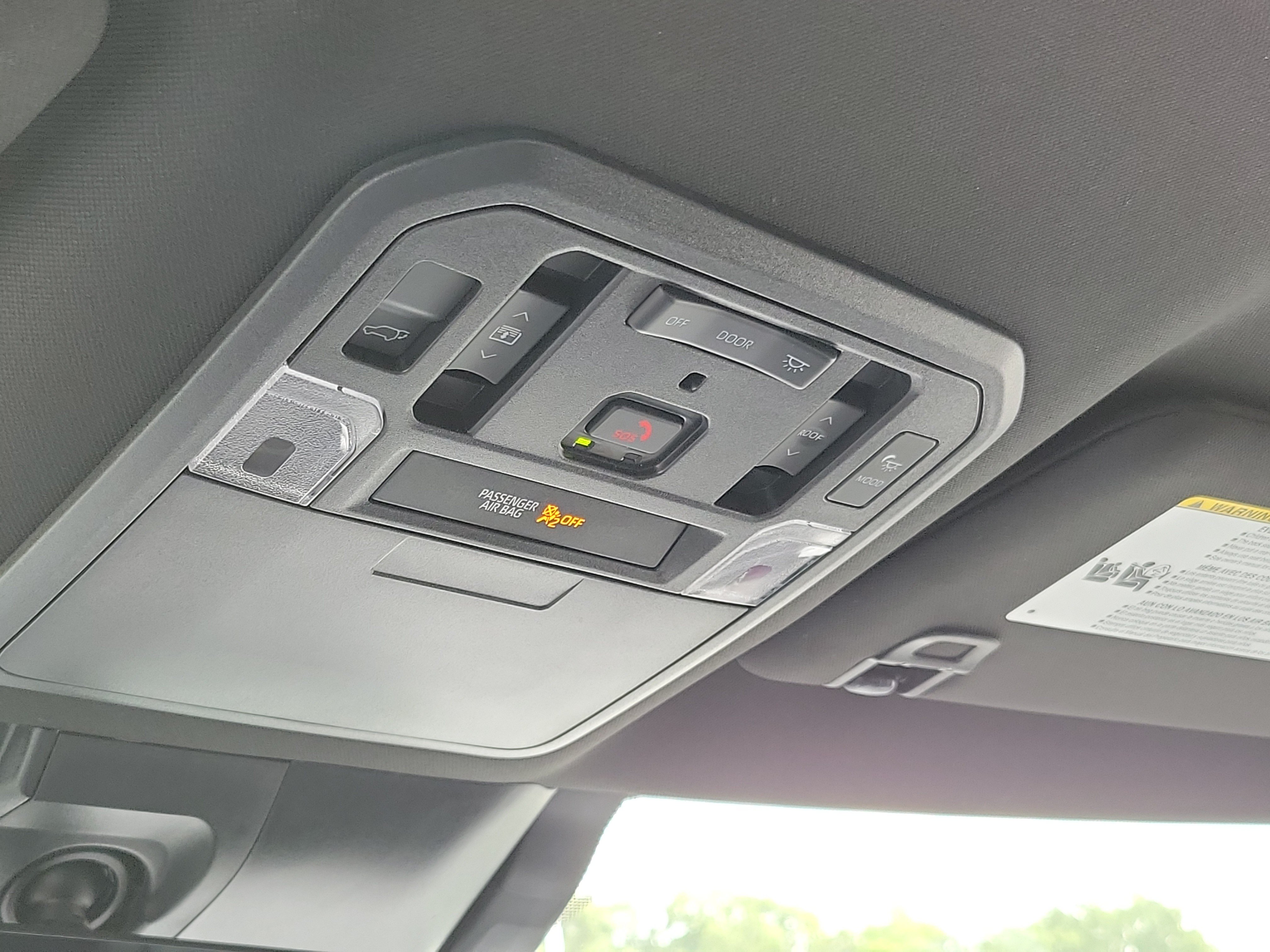 Certified 2025 Toyota Sequoia Platinum AWD/4WD image 32
