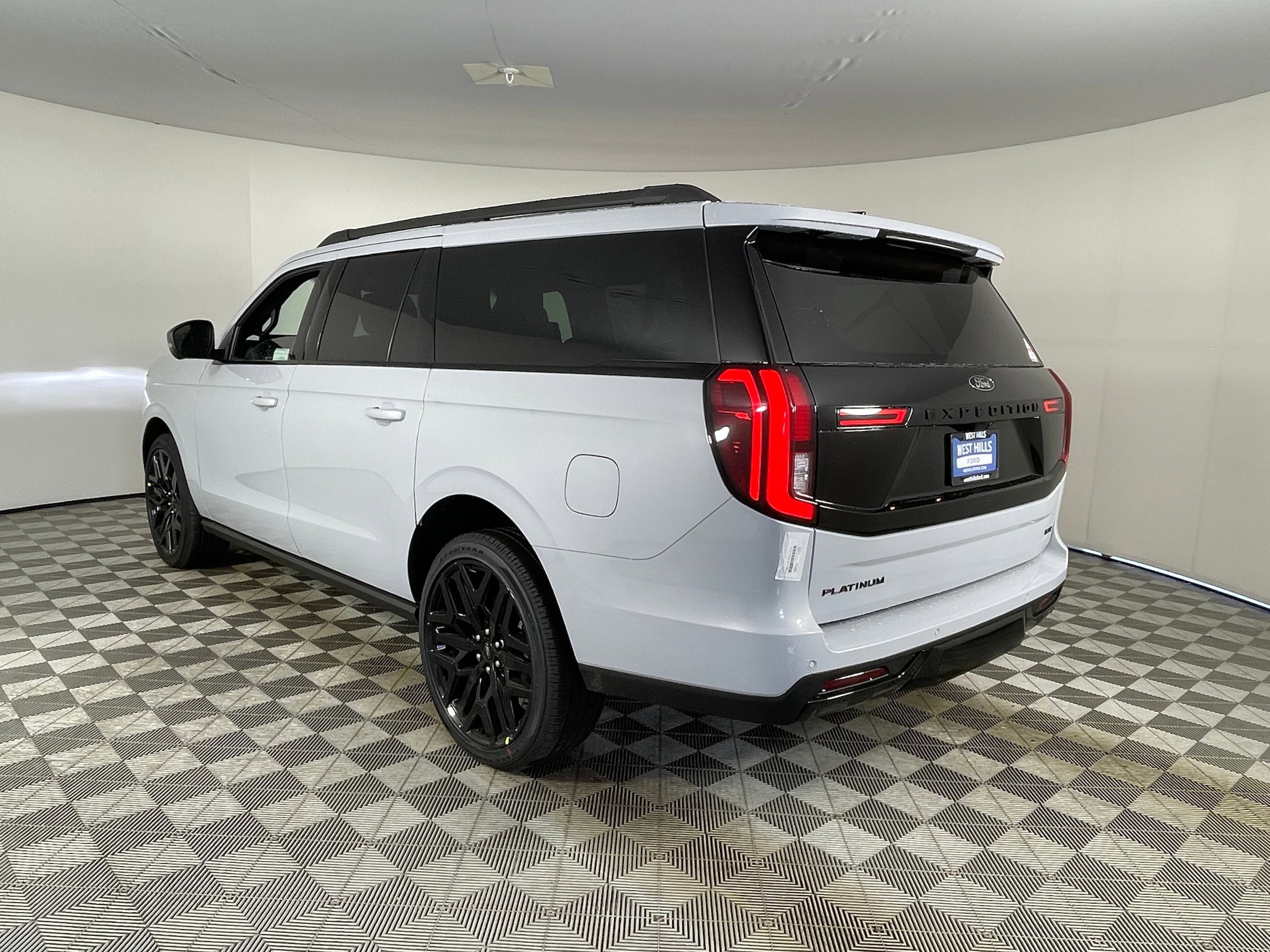 New 2026 Ford Expedition Max Platinum w/ Stealth Performance Package image 5
