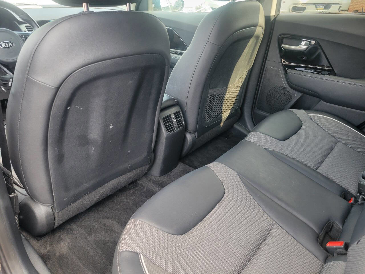 Used 2019 Kia Niro EX w/ Cold Weather Package 2.0 image 23