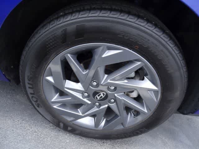 Used 2024 Hyundai Elantra SEL FWD image 12