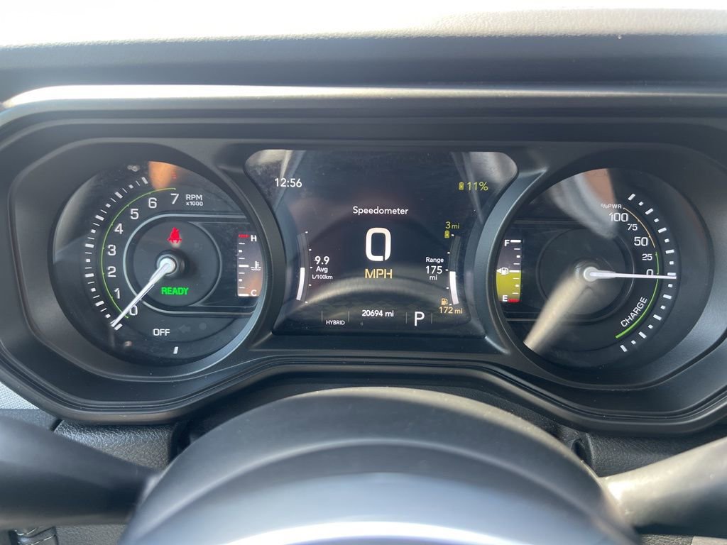 Used 2025 Jeep Wrangler Unlimited Sahara w/ Safety Group AWD/4WD image 11