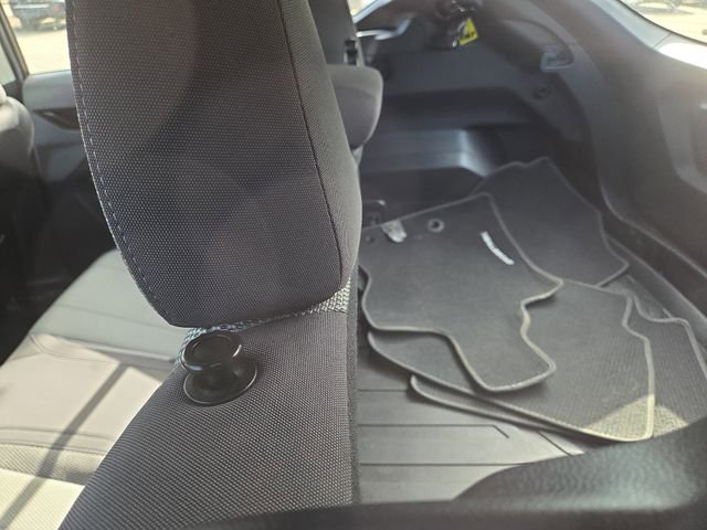 Used 2024 Subaru Crosstrek 2.0i Premium AWD/4WD image 11