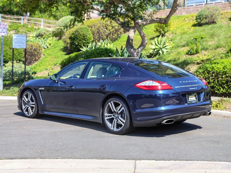Used 2012 Porsche Panamera image 3