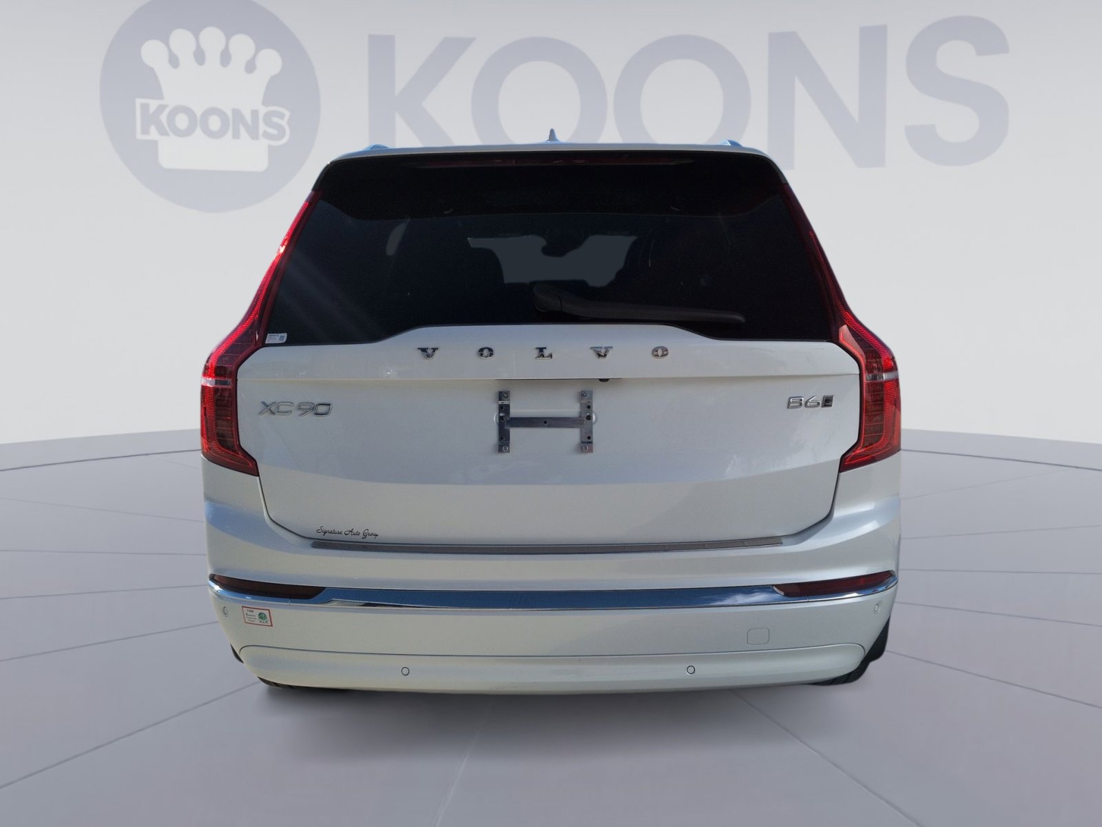 Used 2024 Volvo XC90 B6 Plus image 5