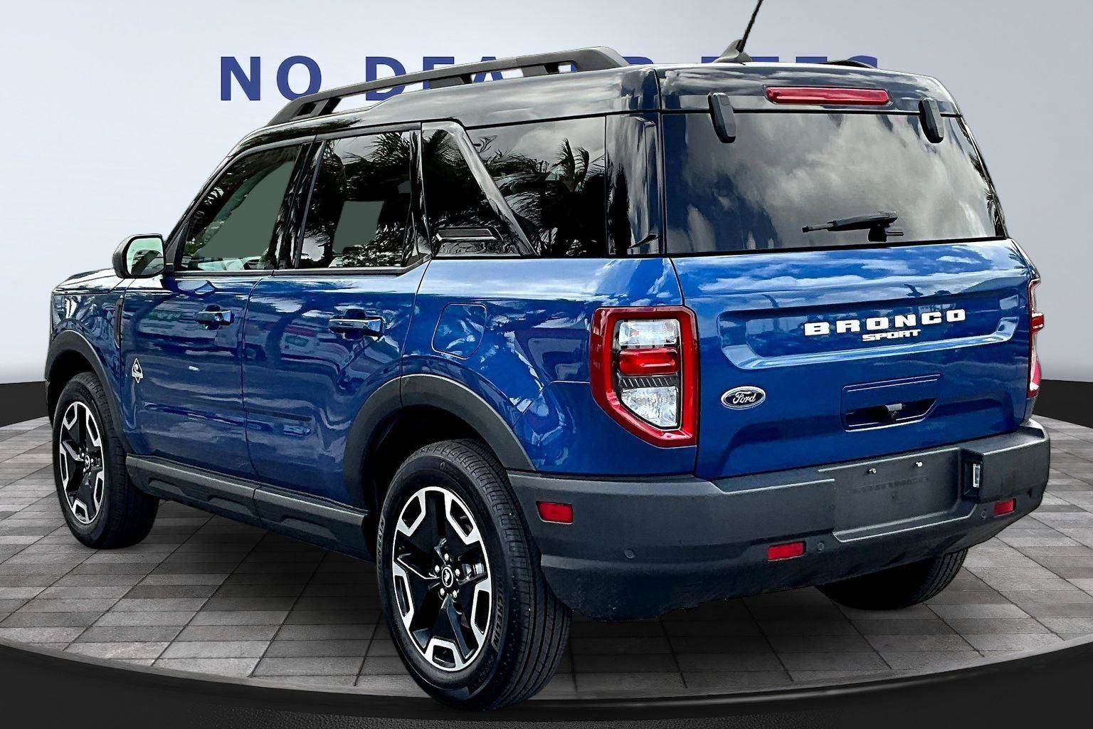 Used 2024 Ford Bronco Sport Outer Banks image 4