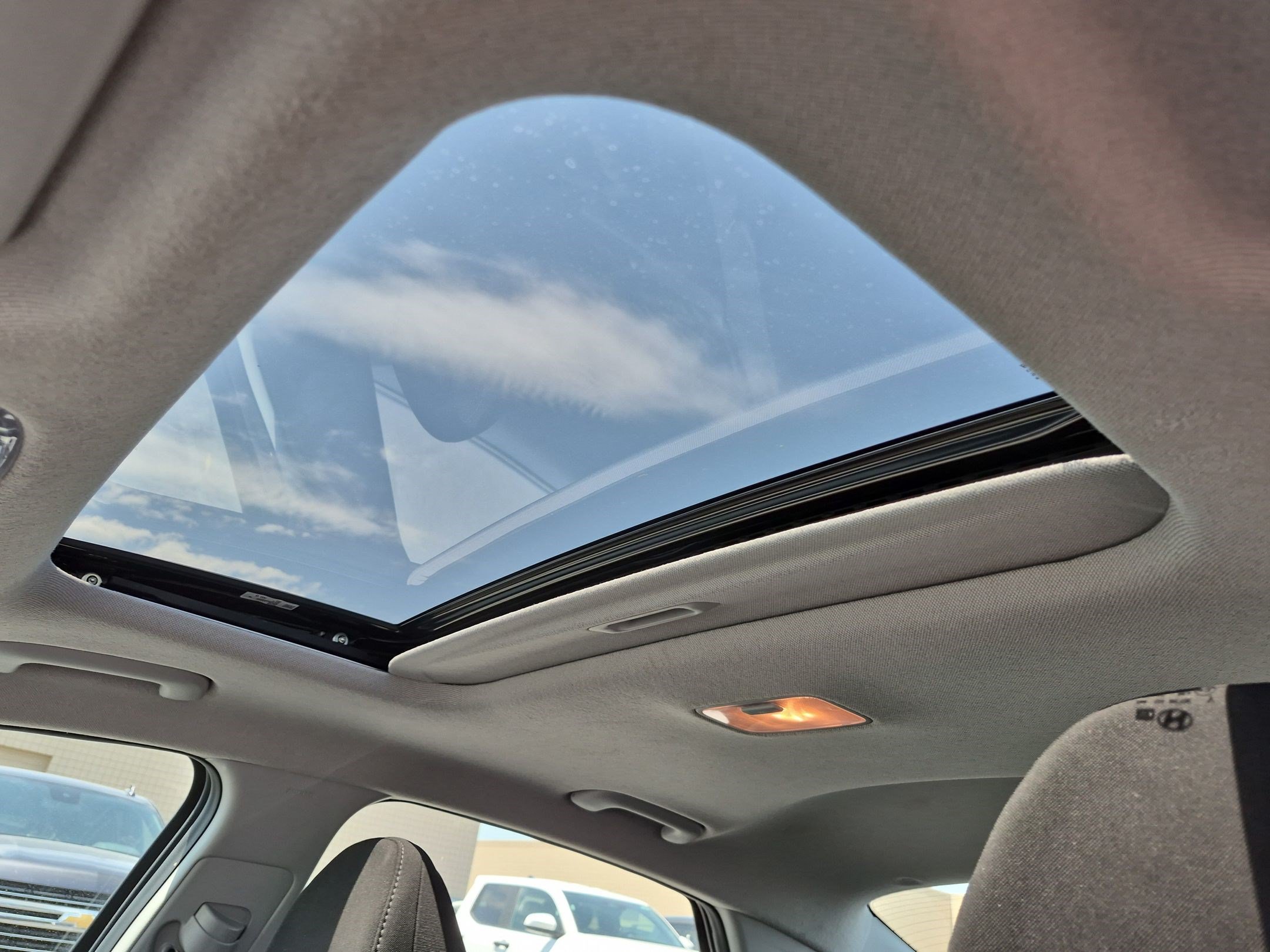 Certified 2025 Hyundai Elantra SEL FWD image 15