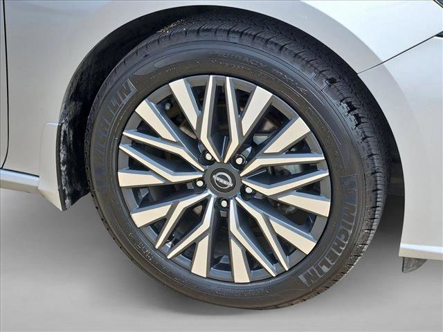 Used 2024 Nissan Altima 2.5 SV image 23