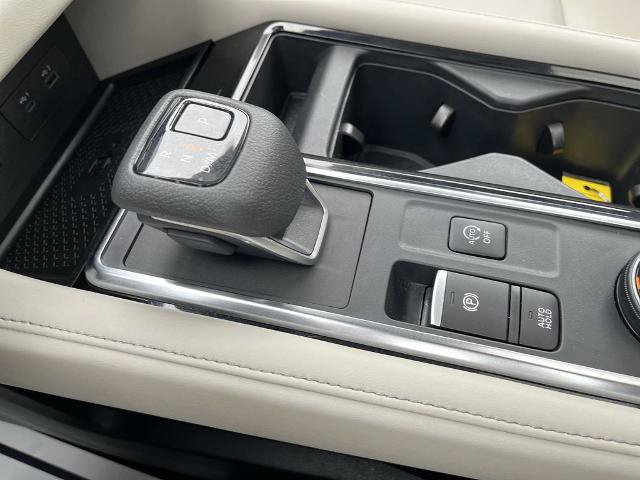 Certified 2023 Nissan Pathfinder SL w/ SL Premium Package AWD/4WD image 20