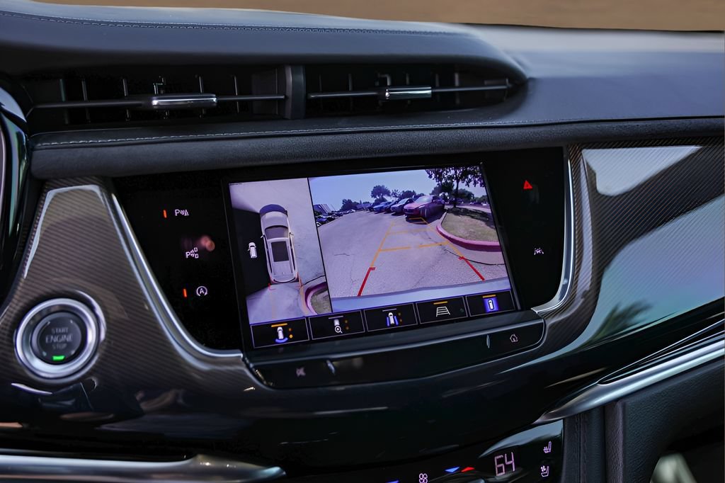 Certified 2024 Cadillac XT6 Sport w/ Platinum Package AWD/4WD image 17