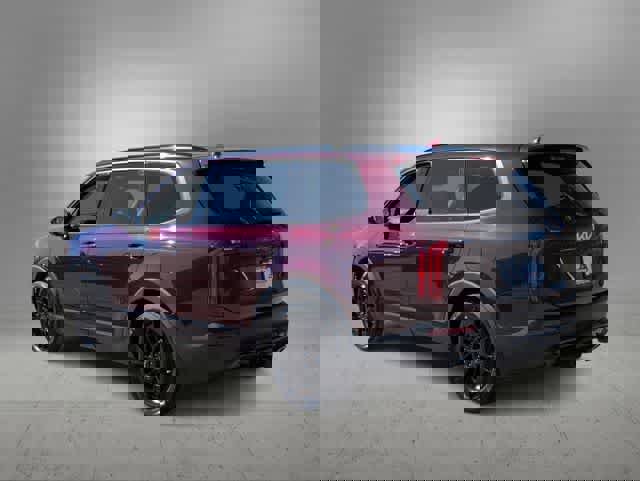 Used 2022 Kia Telluride SX w/ Nightfall Edition Package image 6