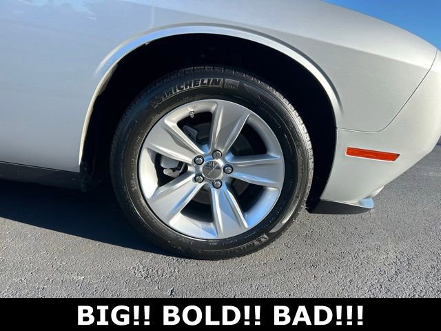 Used 2023 Dodge Challenger SXT image 8