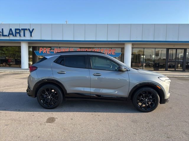 Used 2024 Buick Encore GX Sport Touring w/ Experience Buick Package image 3