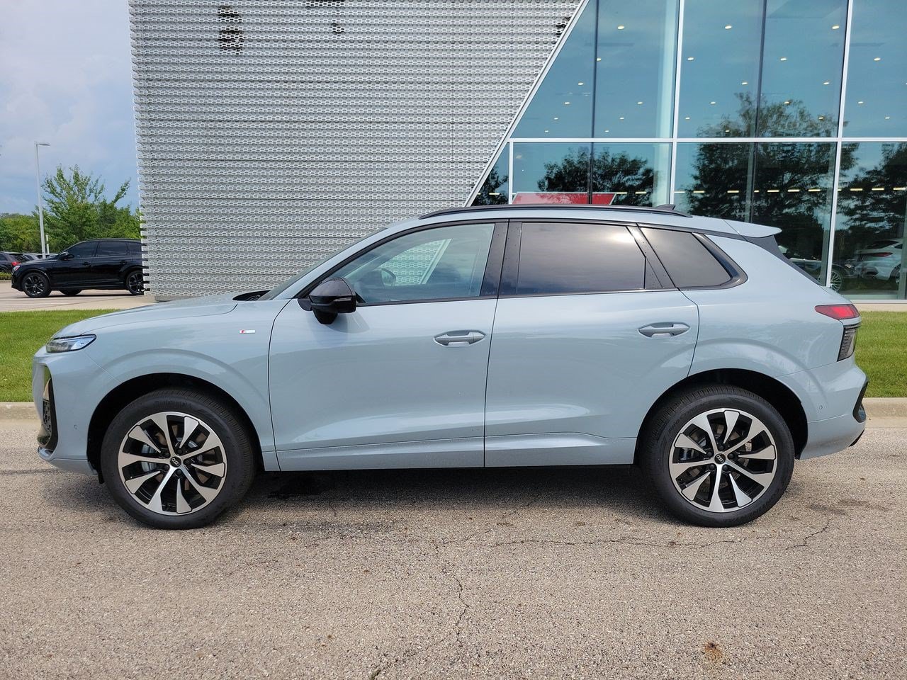 New 2026 Audi Q3 quattro 2.0T AWD/4WD image 29