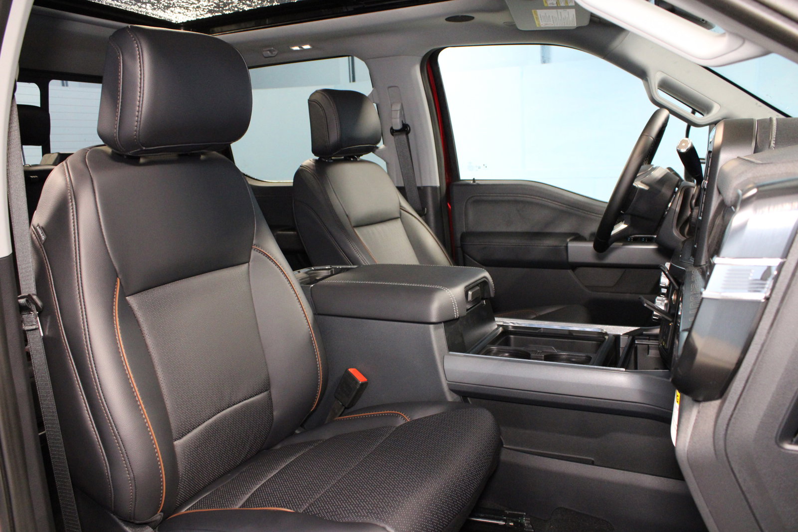 New 2025 Ford F350 Lariat w/ Lariat Ultimate Package image 22