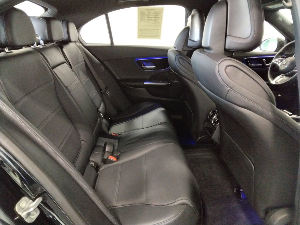 Used 2025 Mercedes-Benz C 300 4MATIC Sedan image 41