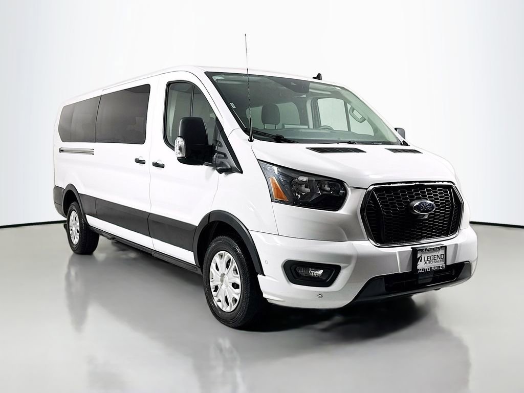 Used 2023 Ford Transit 350 XLT image 3