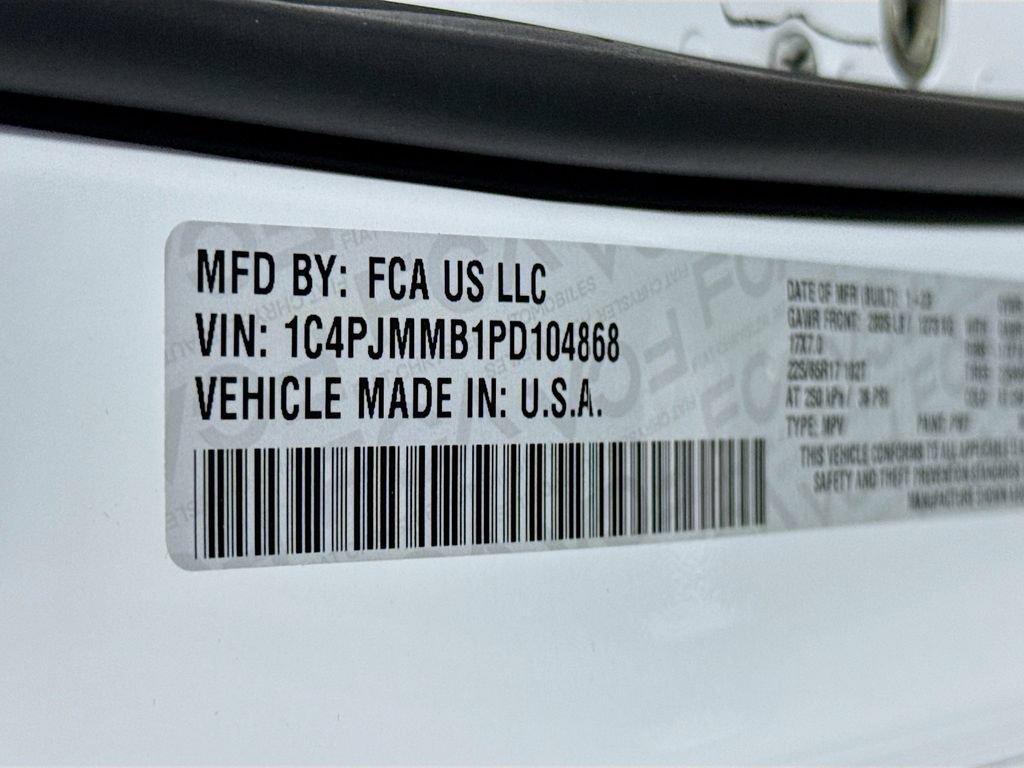 Used 2023 Jeep Cherokee Altitude Lux w/ Lux Elite Package AWD/4WD image 35