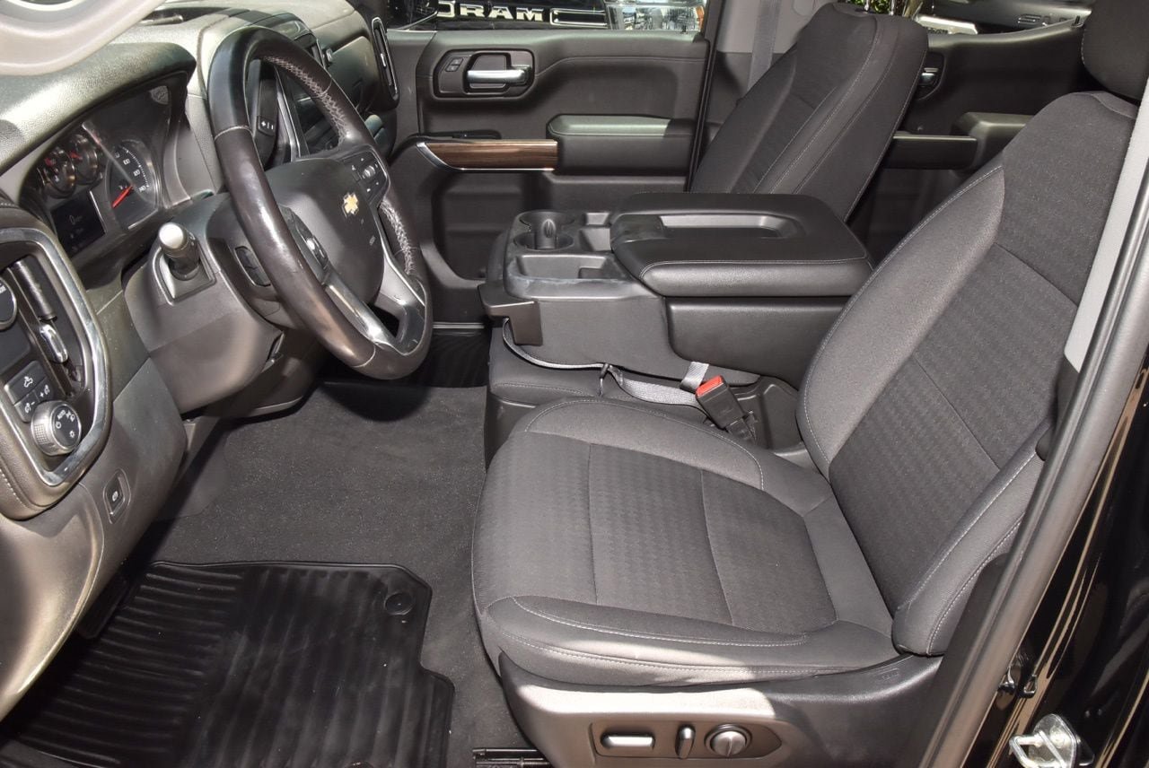 Used 2021 Chevrolet Silverado 1500 LT w/ LPO, Dark Essentials Package RWD image 13
