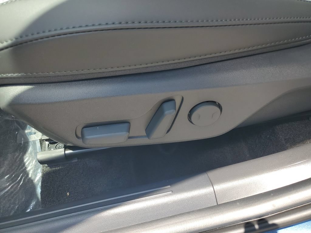 New 2026 Kia Niro FWD image 7
