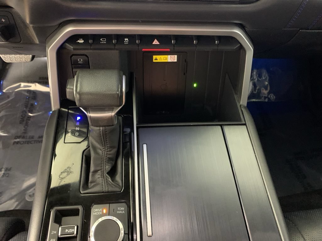 Used 2023 Toyota Sequoia Platinum AWD/4WD image 28