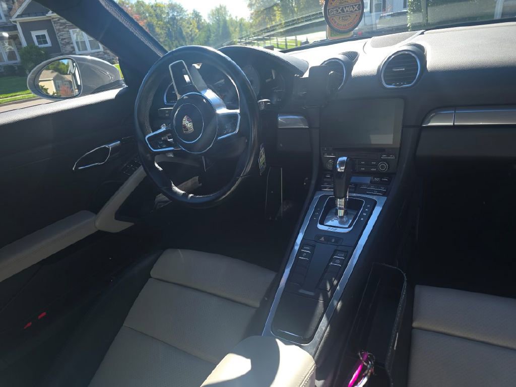 Used 2018 Porsche 718 Cayman S image 6