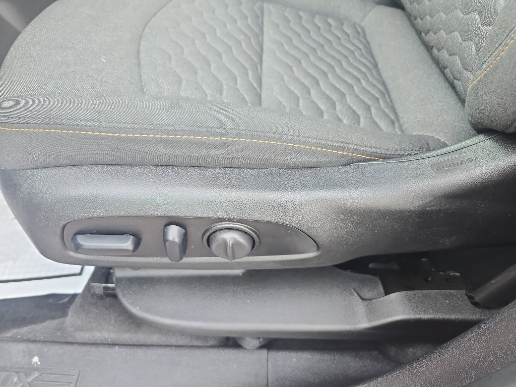 Used 2019 Chevrolet Equinox LT image 17