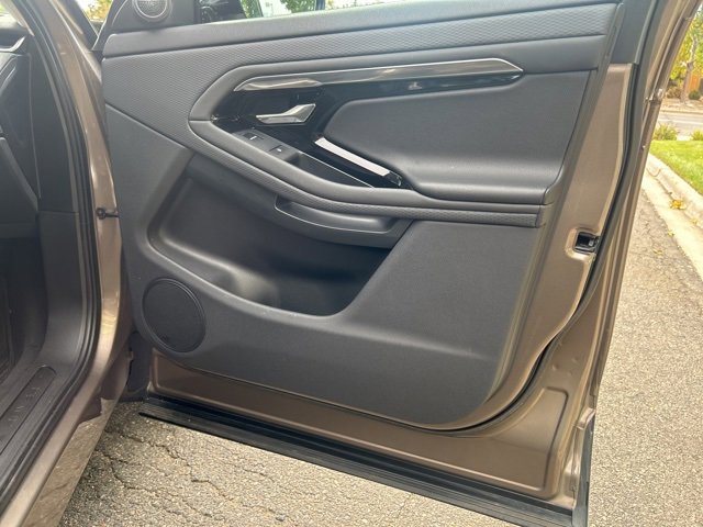 Used 2020 Land Rover Range Rover Evoque S image 35