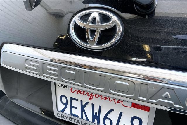 Used 2019 Toyota Sequoia Platinum AWD/4WD image 31