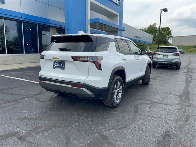 Used 2026 Chevrolet Equinox LT AWD/4WD image 8