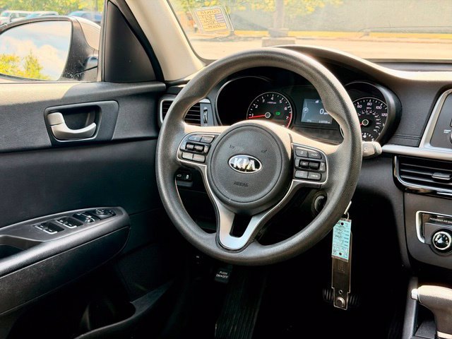 Used 2017 Kia Optima LX FWD image 20