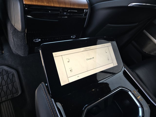 Used 2022 Jeep Grand Wagoneer Series III w/ Rear Seat Video Group 1 image 20