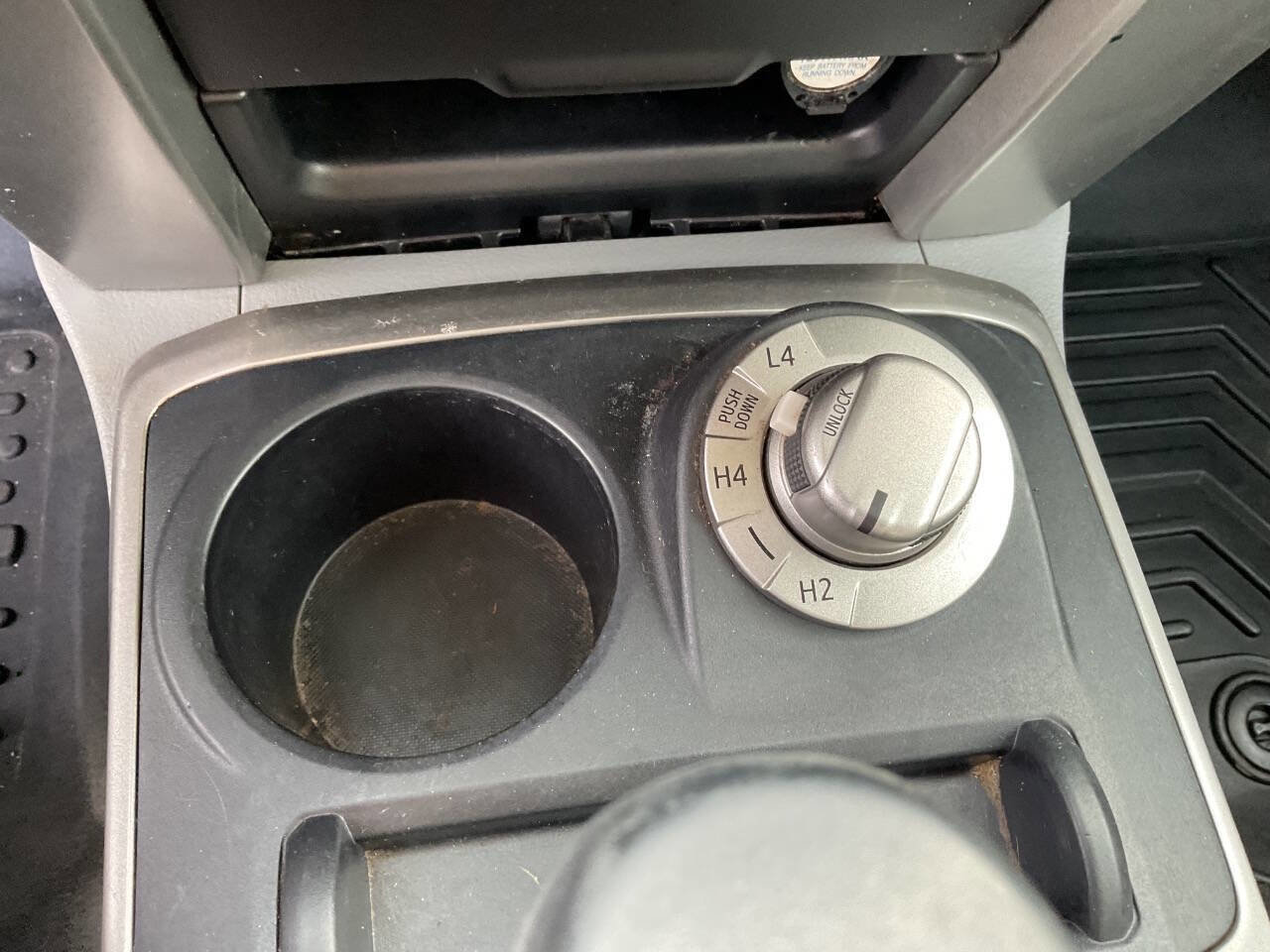 Used 2013 Toyota 4Runner SR5 image 25