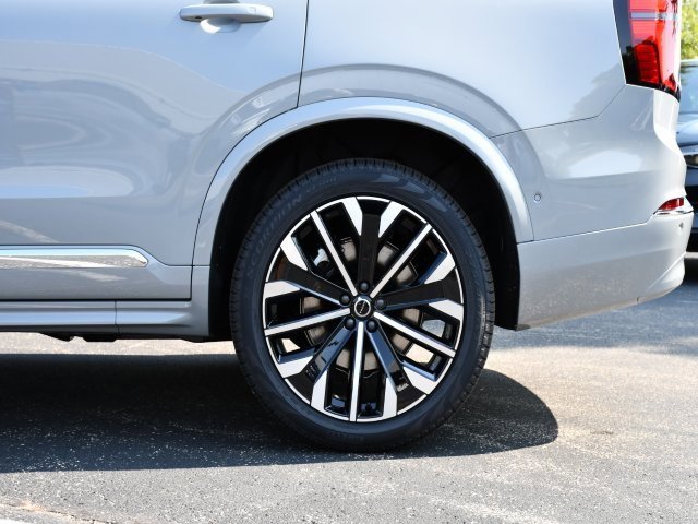 New 2026 Volvo XC90 B6 Plus w/ Protection Package Premier image 11