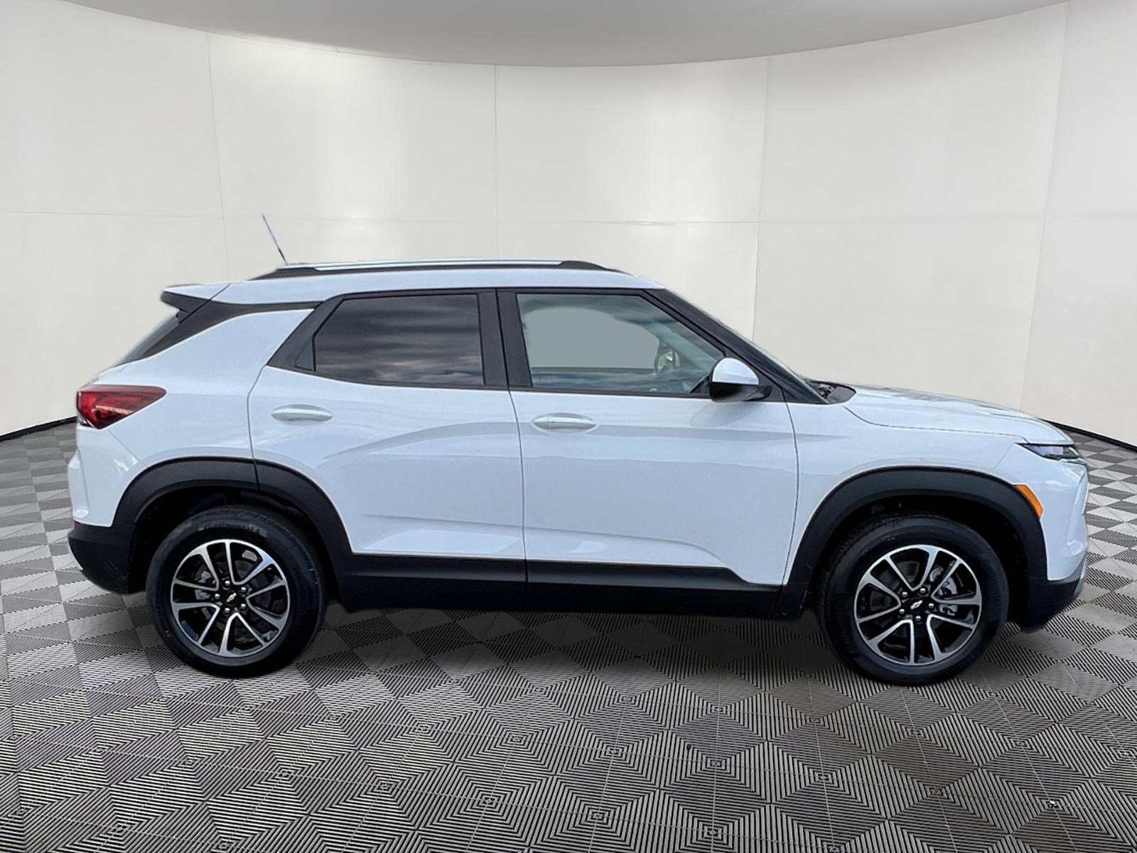 New 2026 Chevrolet TrailBlazer LT w/ Convenience Package image 7