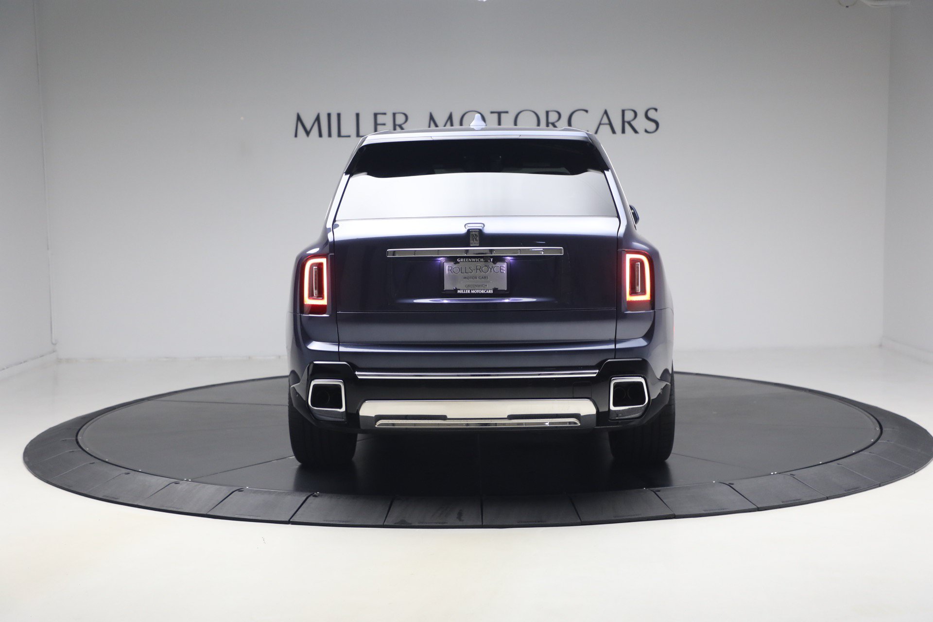 Certified 2025 Rolls-Royce Cullinan AWD/4WD image 5