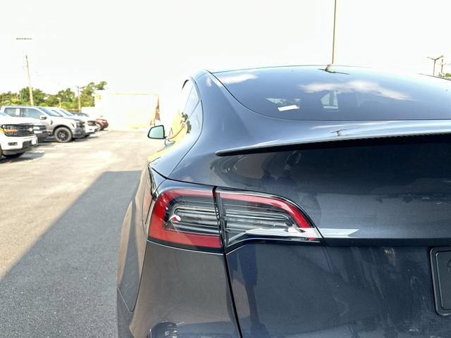 Used 2025 Tesla Model Y Performance AWD/4WD image 26