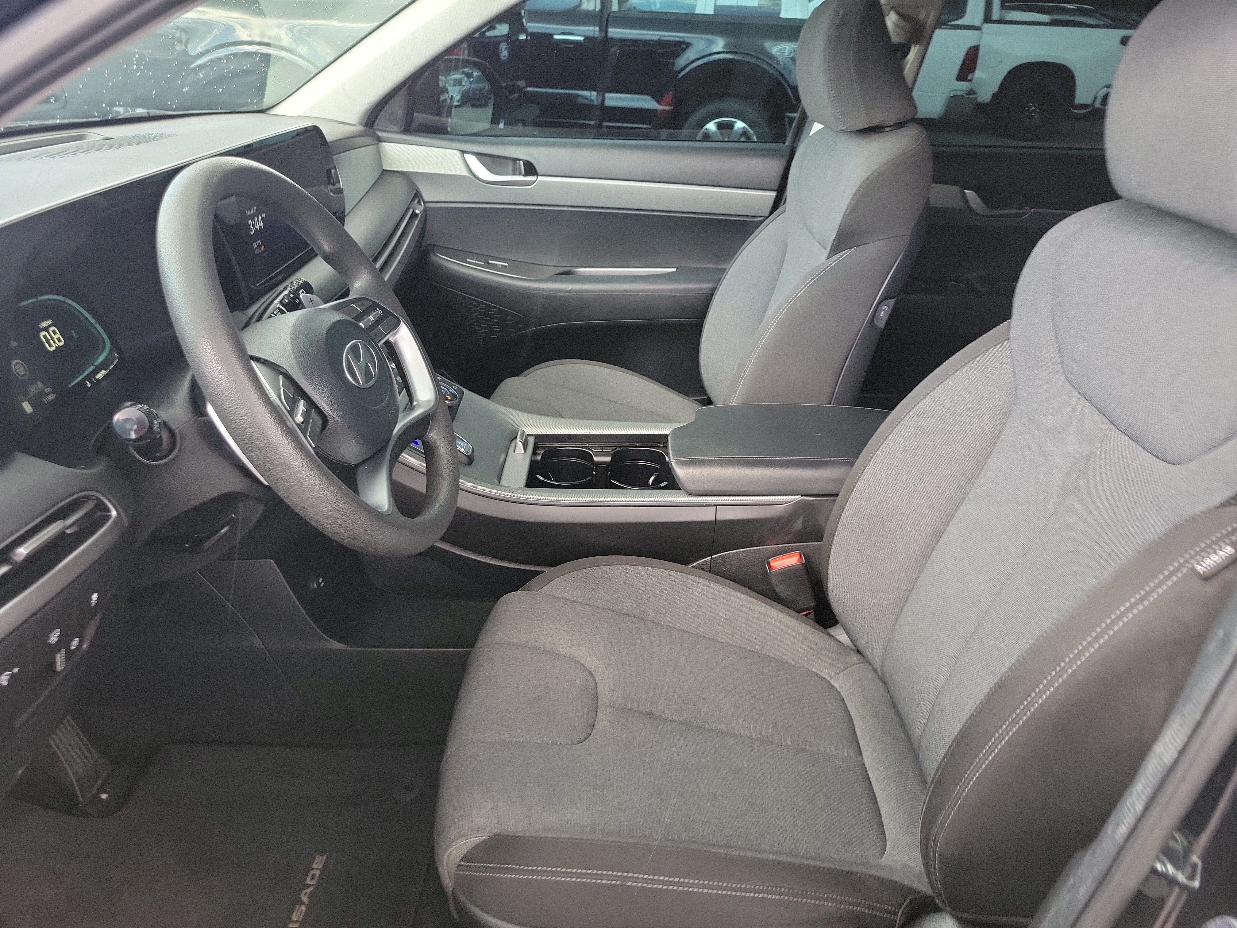 Used 2023 Hyundai Palisade SE AWD/4WD image 16
