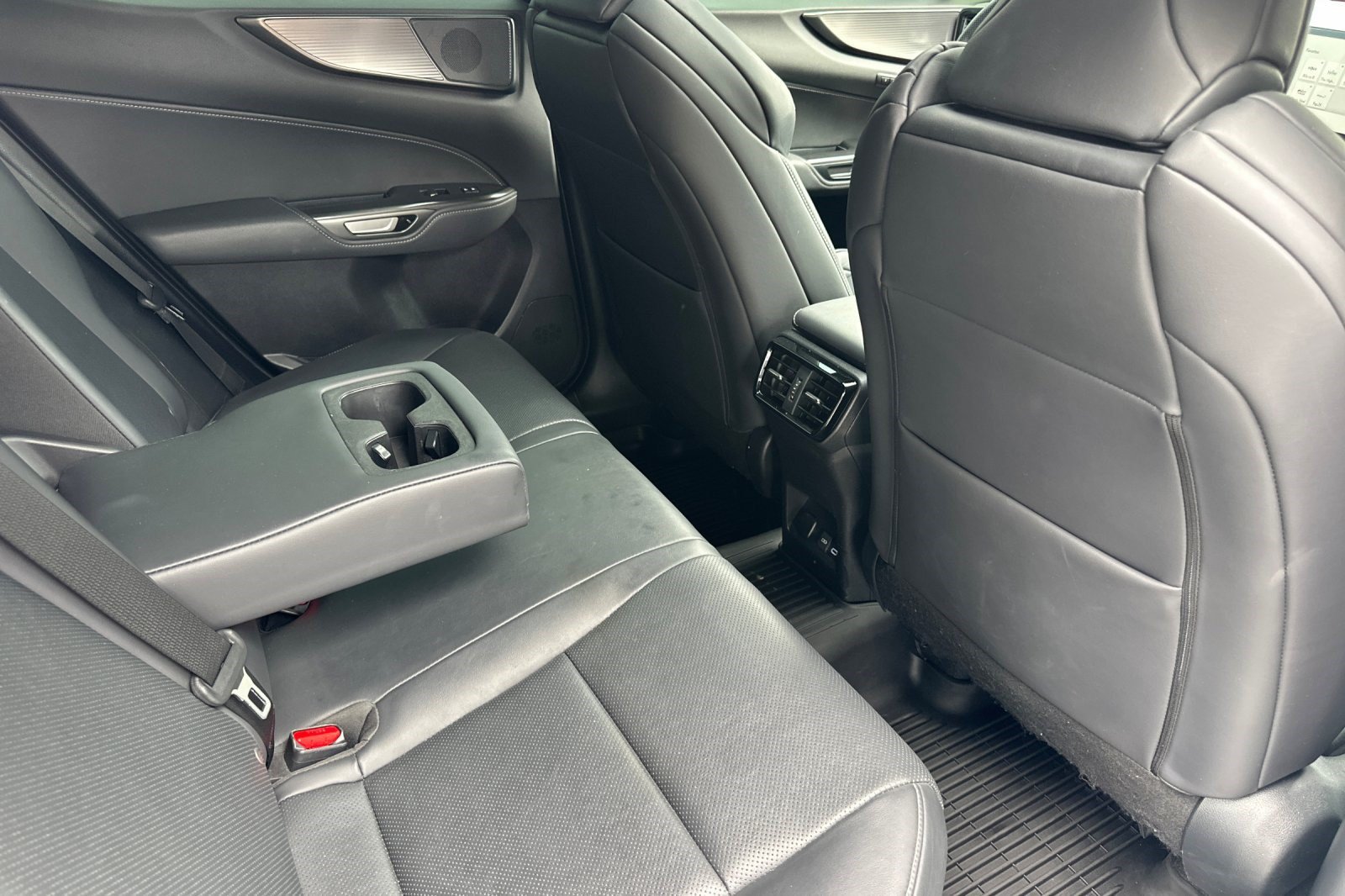 Used 2024 Lexus NX 450h+ F Sport AWD/4WD image 32